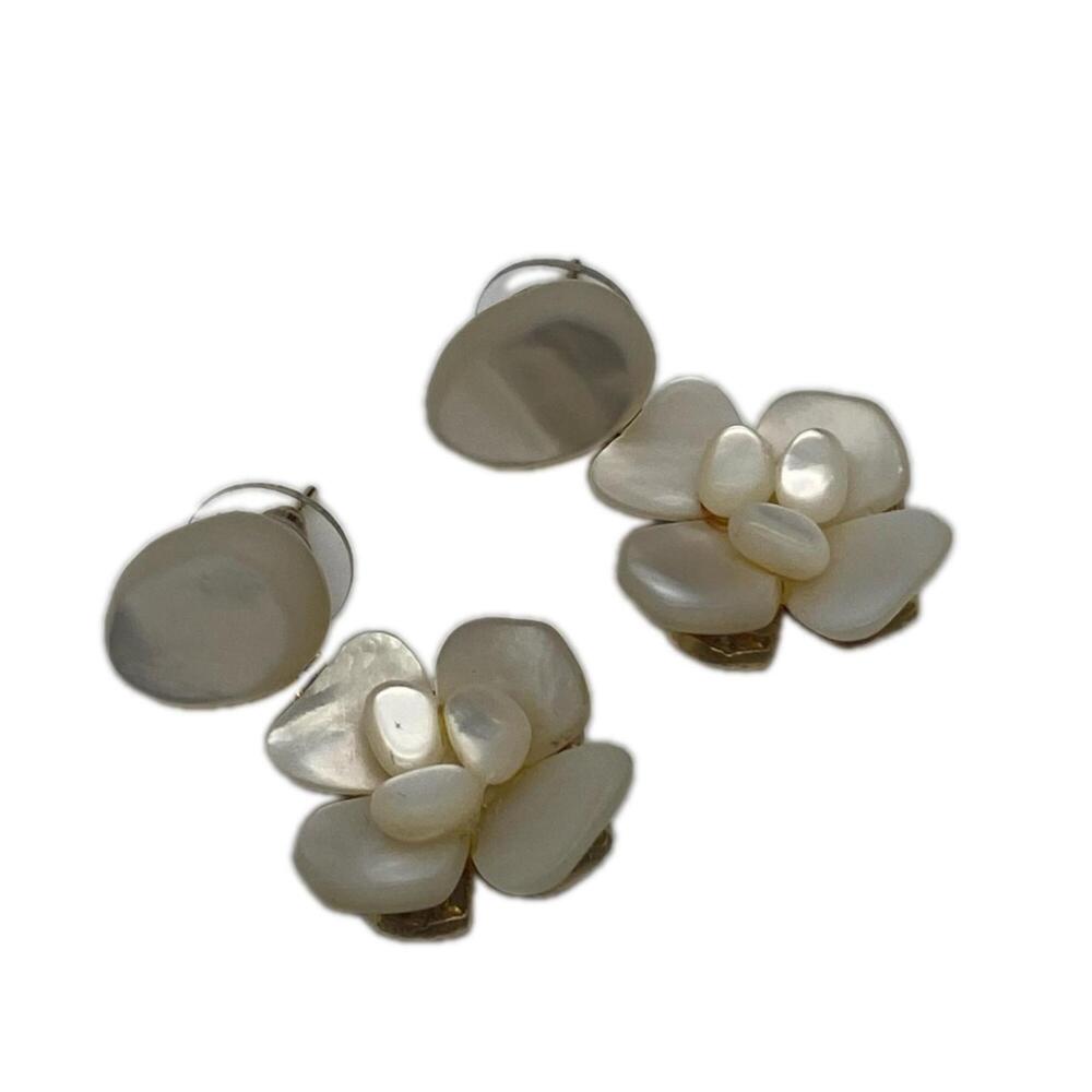 CHANEL Camellia Shell Flower Swing Earrings 01A GP Gold White Women's